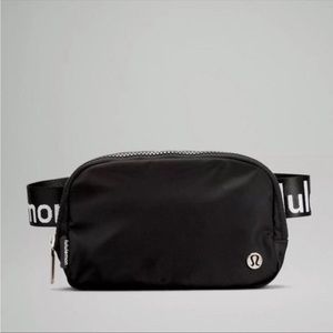 New Lululemon Everywhere Belt Bag In Black with Logo Lettering